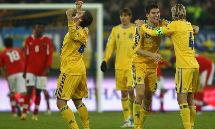 Brett Curtis dự đo&aacute;n Ukraina vs &Aacute;o, 23h ng&agrave;y 21/6