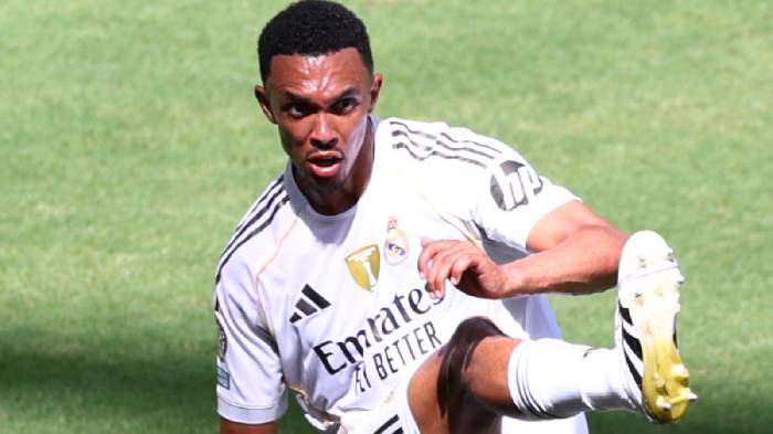 Trent Alexander-Arnold bị chỉ trích vì màn ra mắt tệ hại ở Real Madrid