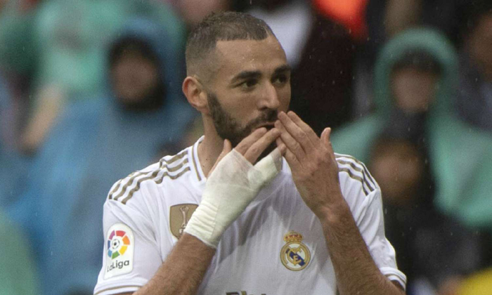 Real Madrid thua thảm PSG, Karim Benzema vẫn lập kỷ lục Champions League