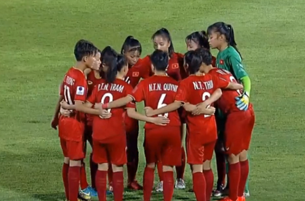 U16 nữ Việt Nam 0-3 U16 nữ H&agrave;n Quốc: Thất bại đ&aacute;ng tiếc