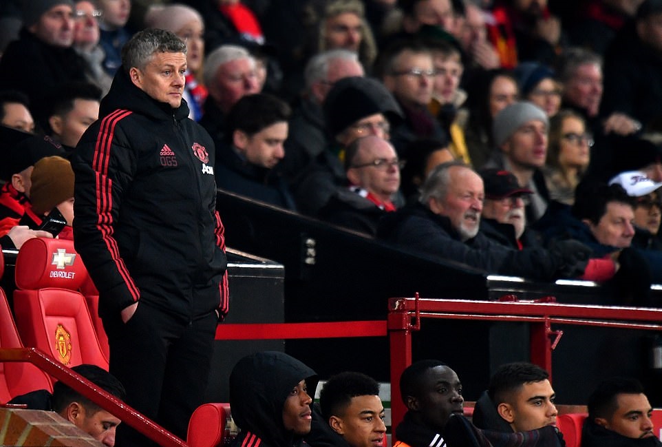 MU thắng trận thứ 7 liên tiếp, Solskjaer nói gì về mục tiêu vô địch?