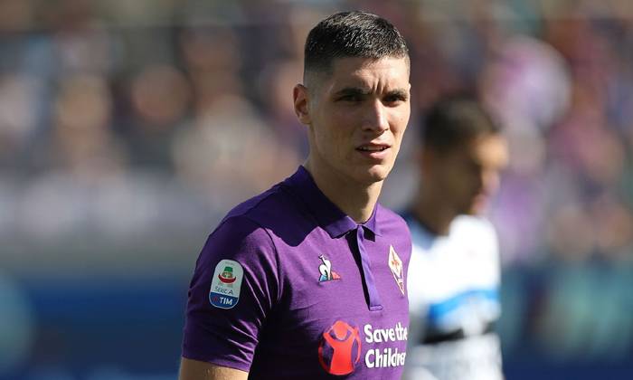 MU chi đậm đưa ‘tòa tháp’ 1m95 về đá cặp với Harry Maguire