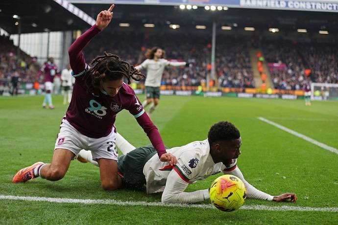 Siêu máy tính dự đoán Chelsea vs Burnley, 22h00 ngày 21/2