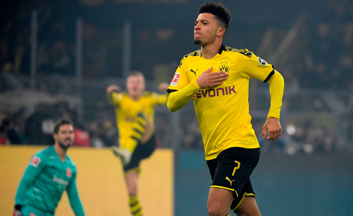 MU 'đi đêm' thành công với Jadon Sancho?