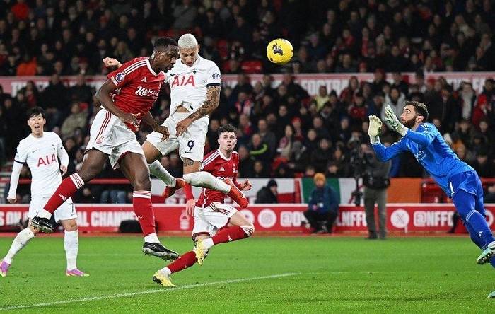 Siêu máy tính dự đoán Tottenham vs Nottingham, 2h00 ngày 22/4
