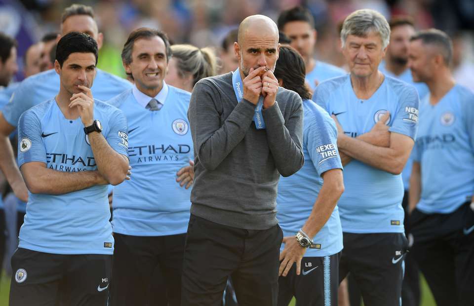 Fan MU ngóng tin án chính thức cấm Man City dự Champions League