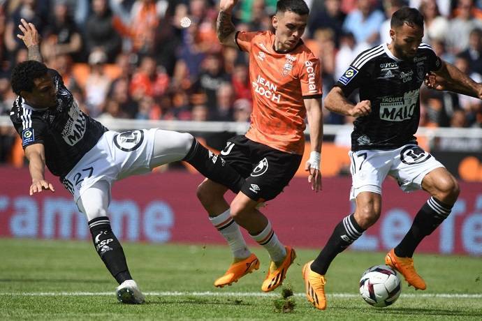 Nhận định, soi kèo Brest vs Lorient, 3h00 ngày 21/12