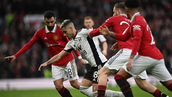 'Với cậu ta ở trên sân, M.U đá như thể chấp người trước Fulham'