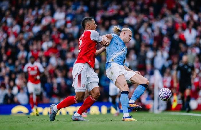 Arsenal vẫn còn 73% khả năng vô địch giải Ngoại hạng Anh