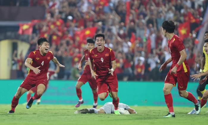 BLV Tạ Bi&ecirc;n Cương dự đo&aacute;n U23 Việt Nam vs U23 Th&aacute;i Lan, 19h ng&agrave;y 22/5