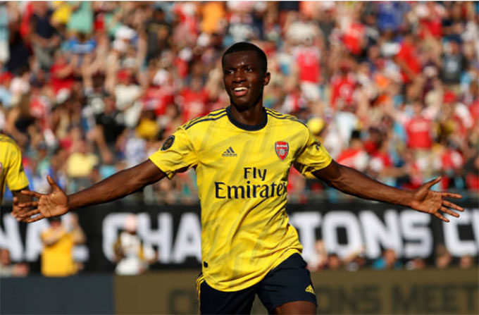 Arsenal 3-0 Fiorentina: Nketiah lập c&uacute; đ&uacute;p, Ph&aacute;o Thủ dẫn đầu ICC Cup 2019