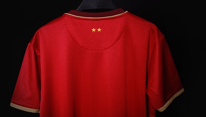 Mẫu áo đấu mới của đội tuyển bóng đá Việt Nam năm 2020 có gì lạ?