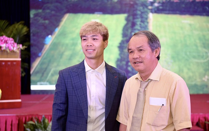 Bầu Đức đồng ý để TP.HCM mang Công Phượng về 