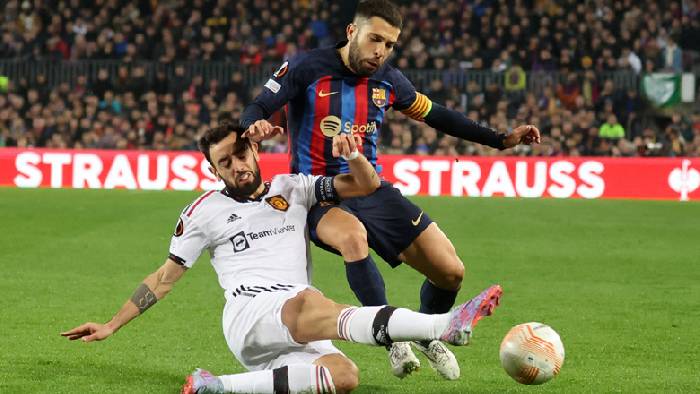 Dự đoán, soi kèo thẻ vàng MU vs Barcelona, 3h ngày 24/2