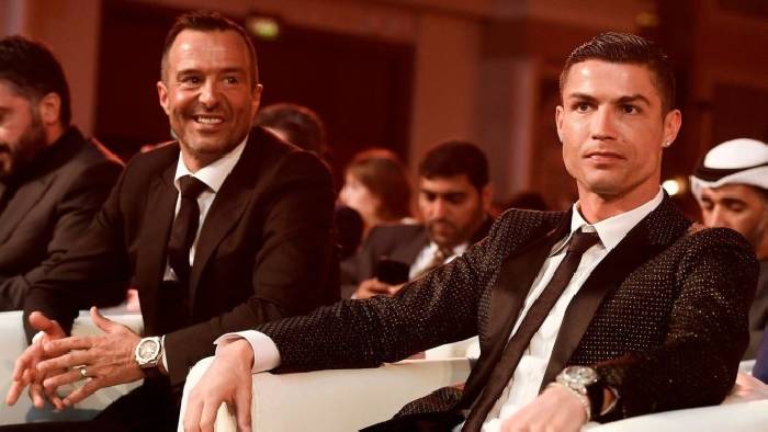 Jorge Mendes xem việc chia tay Ronaldo chẳng khác nào bị vợ bỏ