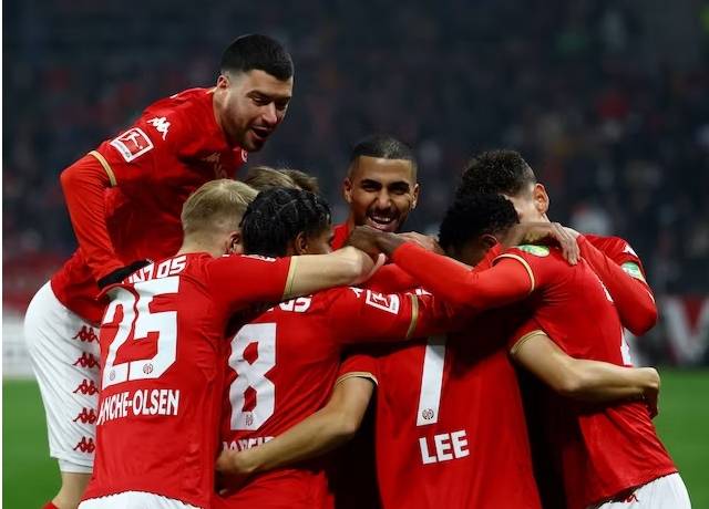 Đội hình ra sân chính thức Mainz vs Bayern Munich, 20h30 ngày 22/4
