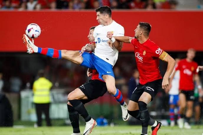 Siêu máy tính dự đoán Barcelona vs Mallorca, 2h30 ngày 23/4