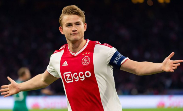 Sau Ronaldo, tới lượt Juventus mang lương ‘khủng’ dụ dỗ De Ligt