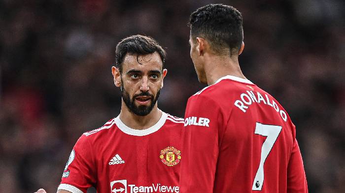 Bruno Fernandes đề nghị Man United tôn trọng quyết định của Ronaldo