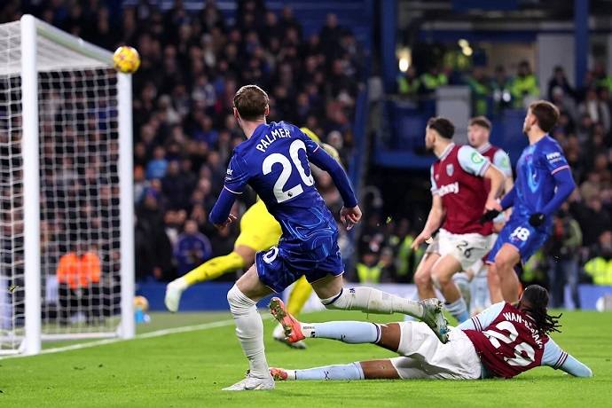 Siêu máy tính dự đoán West Ham vs Chelsea, 2h00 ngày 23/8
