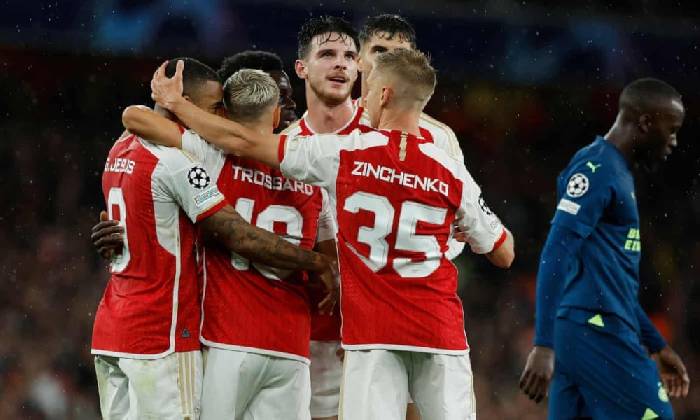 Romano: 'Họ sẵn sàng để 'khẩu thần công' tới Arsenal chỉ 60 củ'