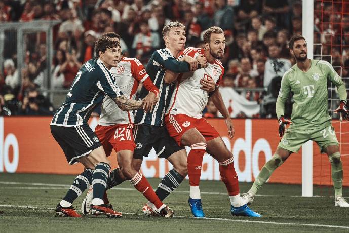 Sếp lớn M.U dứt kho&aacute;t: 'Cậu ta kh&ocirc;ng hết cửa ở Old Trafford'