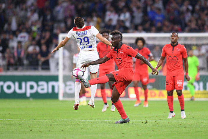 Nhận định bóng đá Lyon vs Nice, 23h30 ngày 23/11: Sư tử trọng thương