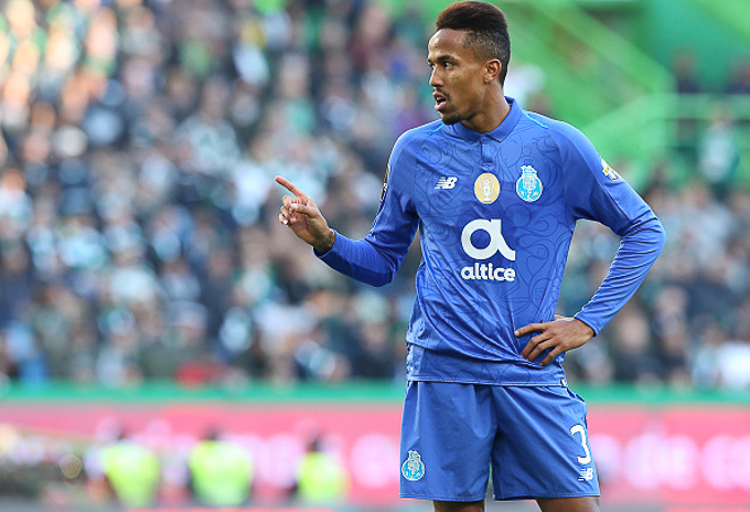 Real Madrid cướp sao trẻ trước mũi Man United