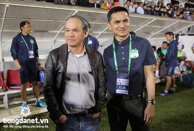 'Máy chạy' Văn Thanh gọi Bầu Đức và HLV Kiatisak là 'hot boy'