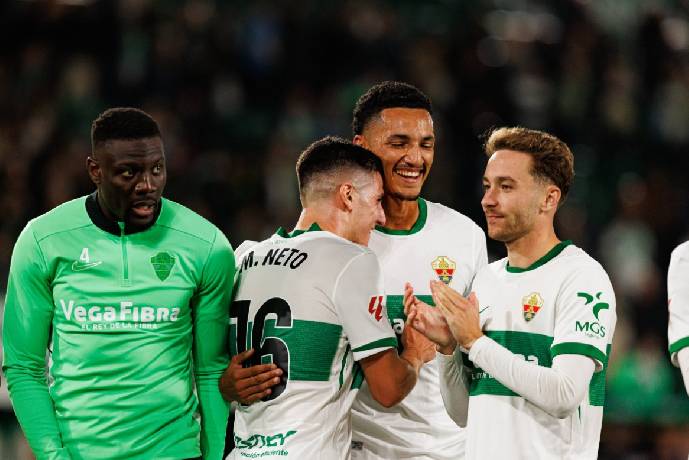 Soi kèo góc Levante vs Elche, 03h00 ngày 24/01