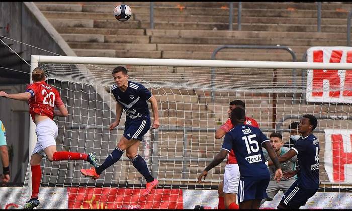 Nhận định Nimes vs Lorient, 1h ngày 25/2