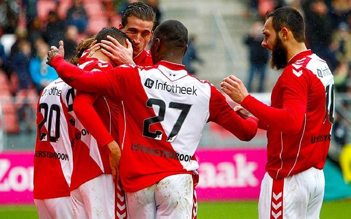 Nhận định, soi kèo Rotterdam vs Utrecht, 2h ngày 25/2