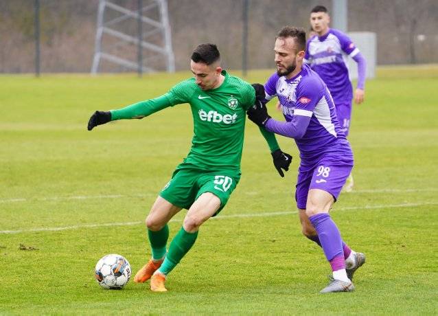 Nhận định, soi kèo Botev Plovdiv với Etar Veliko Tarnovo, 22h30 ngày 23/02: Phân tâm