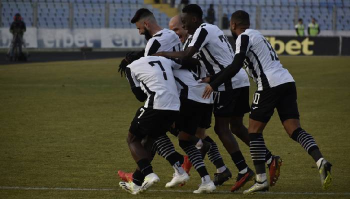 Nhận định, soi kèo Lokomotiv Plovdiv với Hebar, 17h45 ngày 24/2: Tin vào cửa trên