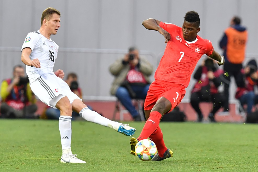 Georgia 0-2 Thụy Sỹ: Zuber và Zakaria giúp Thụy Sỹ có chiến thắng nhẹ nhàng