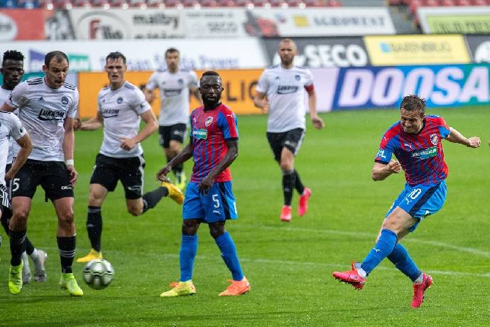 Nhận định, soi kèo Viktoria Plzen với FC Fastav Zlin, 22h59 ngày 24/04: Lý lẽ của kẻ mạnh