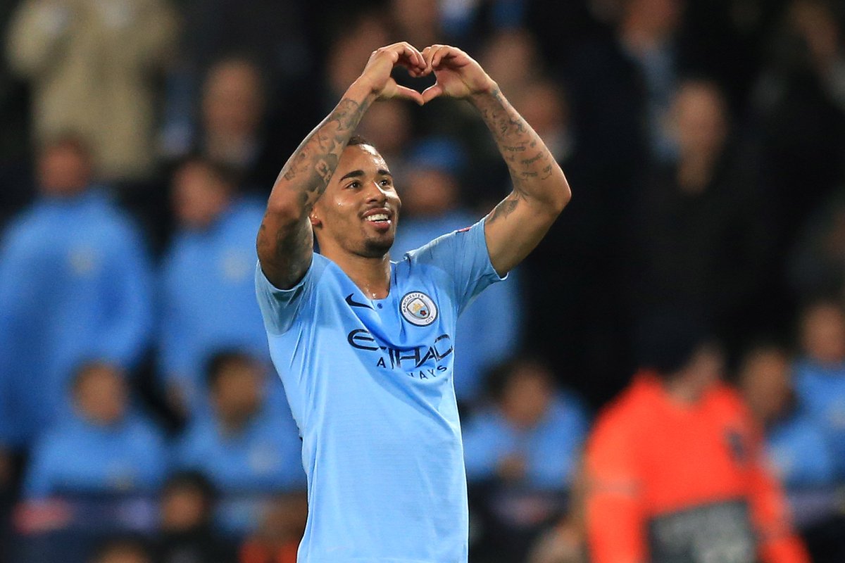 Gabriel Jesus nhận số áo mới tại Man City