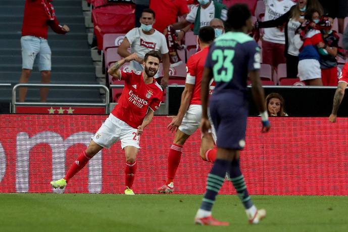 Biến động tỷ lệ kèo PSV vs Benfica, 2h ngày 25/8