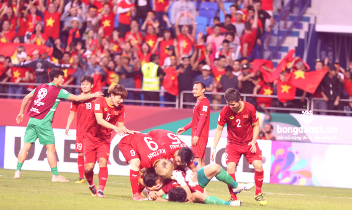 Son Heung-min nói gì về HLV Park Hang-seo và ĐT Việt Nam?