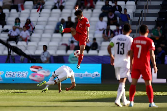 Trọng tài người Malaysia khiến CĐV Việt Nam phẫn nộ