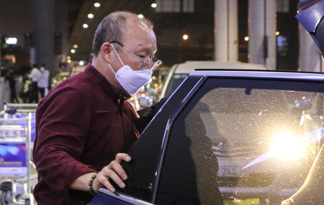 HLV Park Hang-seo đã có mặt tại Hà Nội