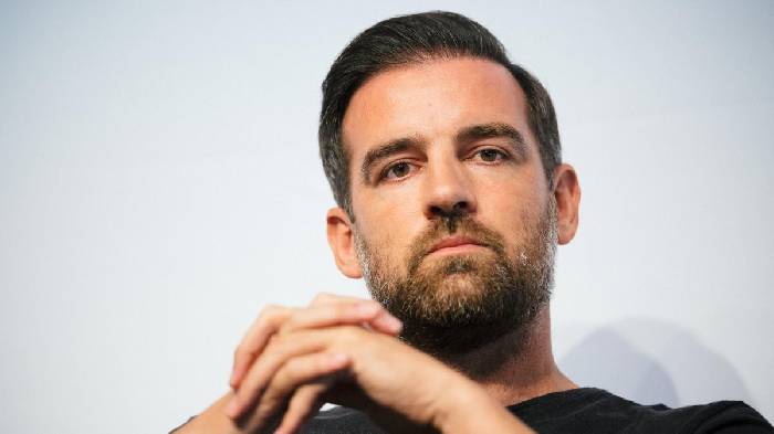 Cựu sao Real hầu tòa vì phát tán ảnh đồi trụy trẻ em