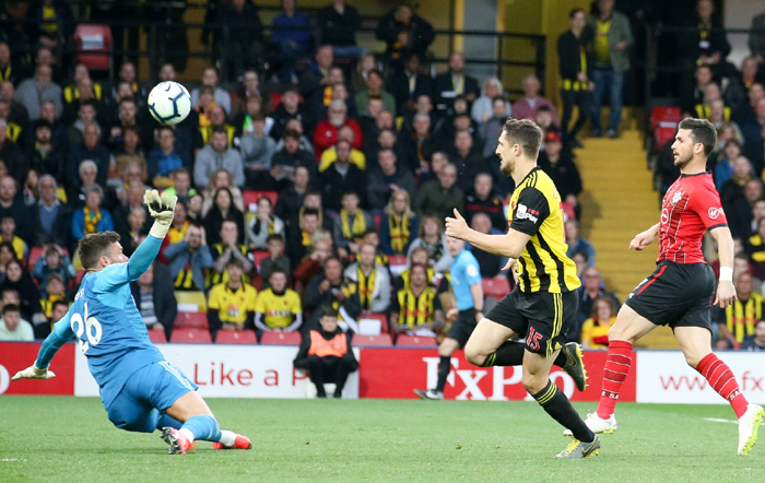 Bàn thắng nhanh nhất lịch sử Ngoại hạng Anh xuất hiện trong loạt đấu bù