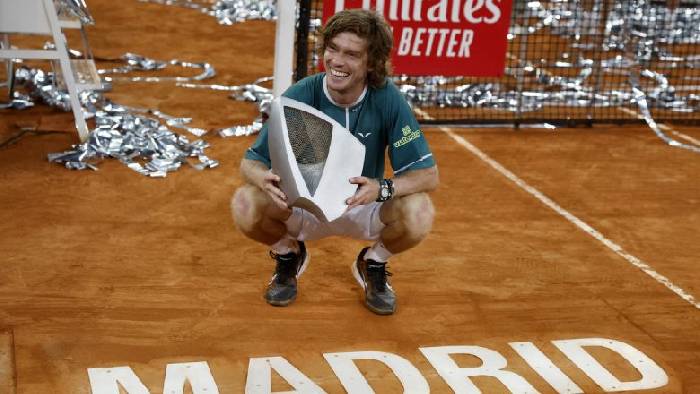 Nhà vô địch giải tennis Madrid Open 2025 nhận bao nhiêu tiền thưởng?