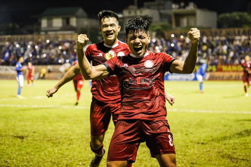 Nhận định dự đoán vòng 11 V-League 2019: TP HCM vs SLNA