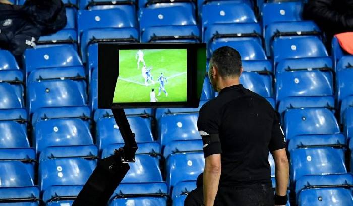 UEFA bị kiện, VAR có nguy cơ bị loại bỏ ở Euro 2024