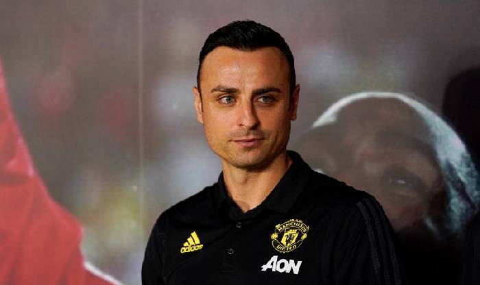 Berbatov: 'Chỉ cậu ấy mới có thể đánh thức con quỷ của M.U'