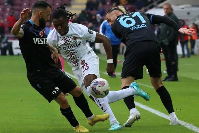 Soi kèo phạt góc Hatayspor vs Trabzonspor, 0h00 ngày 26/9