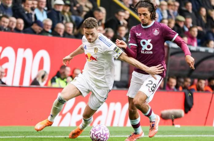 Soi kèo góc Leeds vs West Ham, 02h00 ngày 25/10