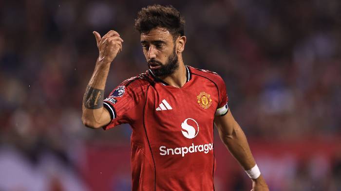 Bruno Fernandes nghỉ dài hạn vì chấn thương, MU lo sốt vó
